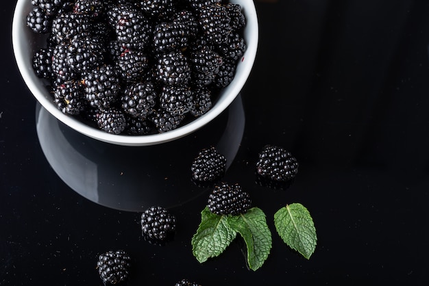 Blackberries in a white bowl