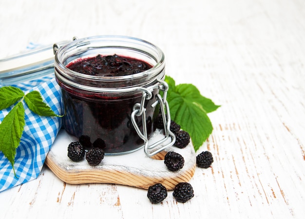 Blackberry jam and fresh blackberries