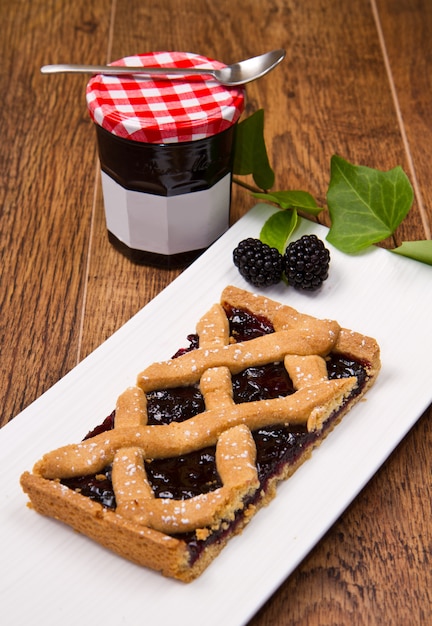 Blackberry tarte