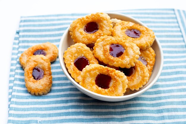 Bladerdeegkoekjes gevuld met jam