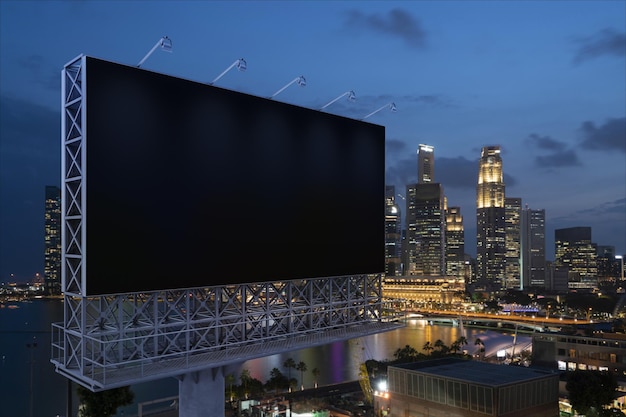 Пустой черный дорожный рекламный щит на фоне городского пейзажа Сингапура в ночное время Уличный рекламный плакат макет 3D рендеринга Вид сбоку Концепция маркетинговых коммуникаций для продажи идеи