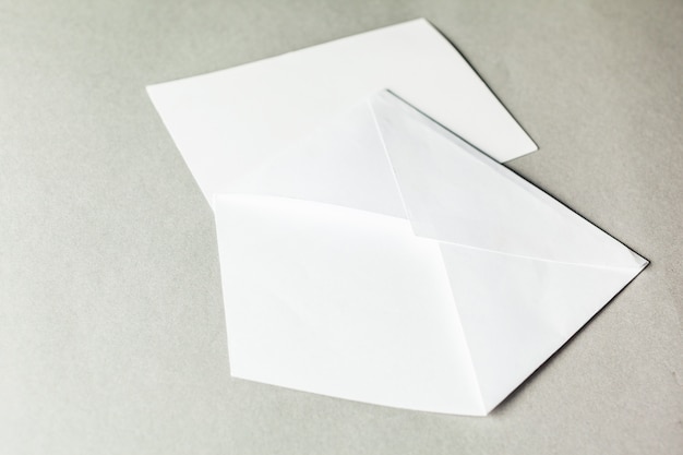 白紙の封筒