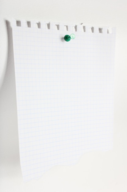 Blank note on white Notepad