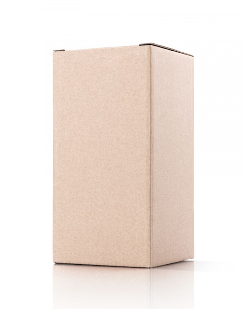 Foto scatola di cartone marrone d'imballaggio in bianco per progettazione del prodotto ecologico