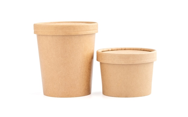 클리핑 패스가 있는 흰색 배경에 격리된 생태 제품 디자인 모형을 위한 빈 포장 크래프트 종이 컵