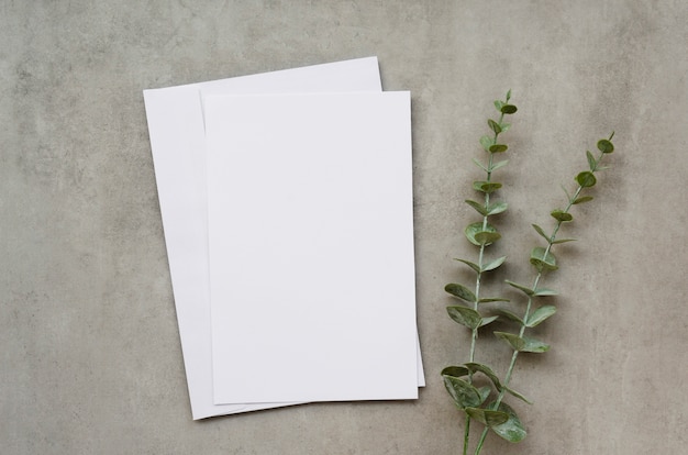 Blank paper with leaves