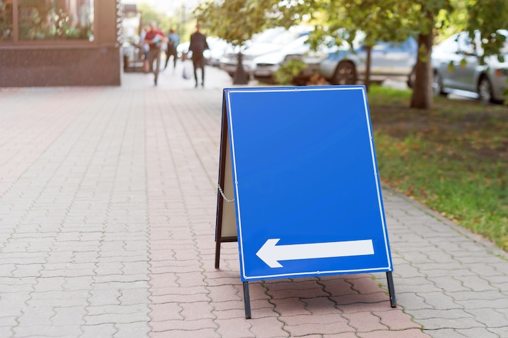 Photo blank signboard on the street