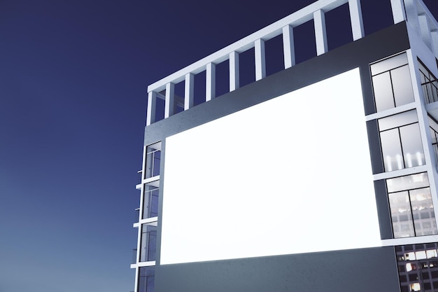 Пустой белый рекламный щит на фоне города и голубого неба Реклама и концепция публичной рекламы Макет 3D рендеринга