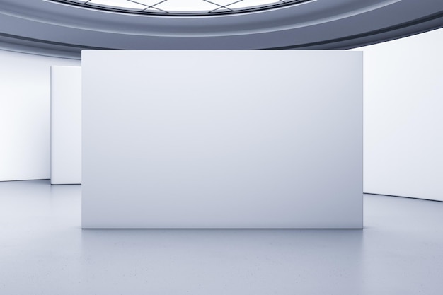 モックアップ場所ギャラリー コンセプト 3 d レンダリングと展示ホールのインテリアに空白の白い看板