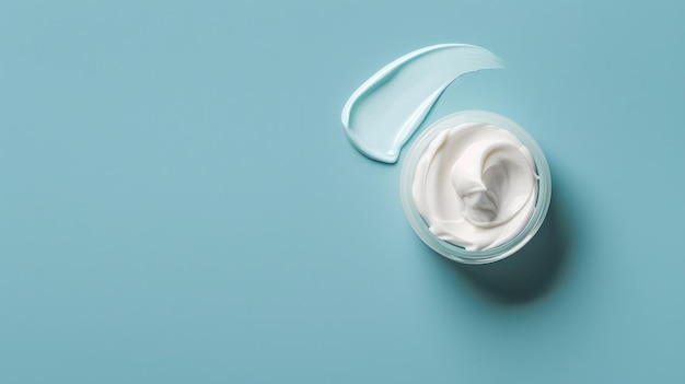 Foto blauwe achtergrond gewone crème witte crème huidverzorgingsproducten cosmetica