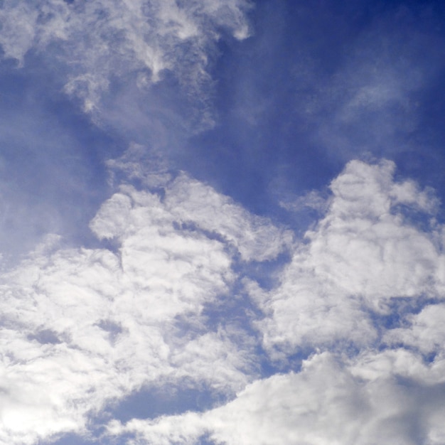 blauwe lucht met cloud close-up