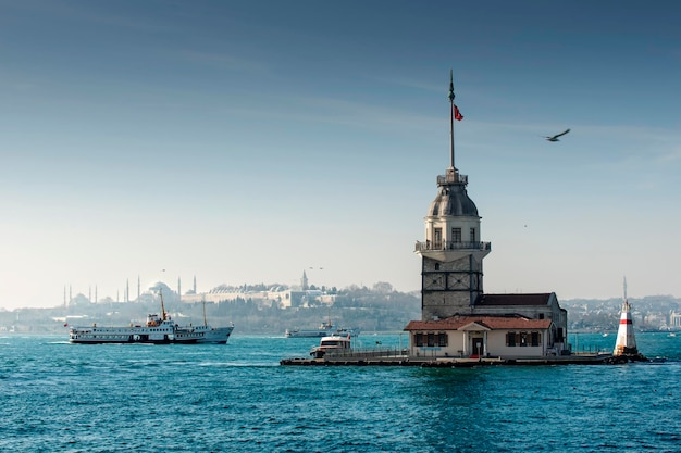 Foto blauwe zee en prachtige plek in istanboel