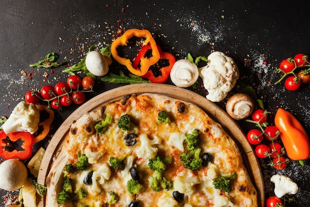 Foto bloemkool broccoli pizza dieet plantaardig eiwit