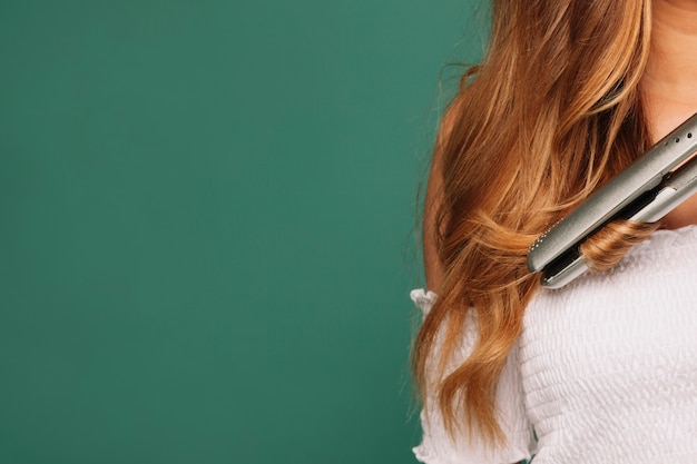 Blond haar en haarstrijder