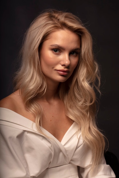 Photo blonde,  portrait of a young girl