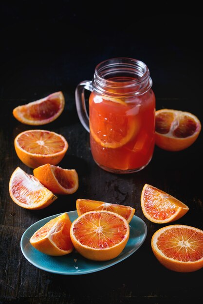 Blood oranges with juice