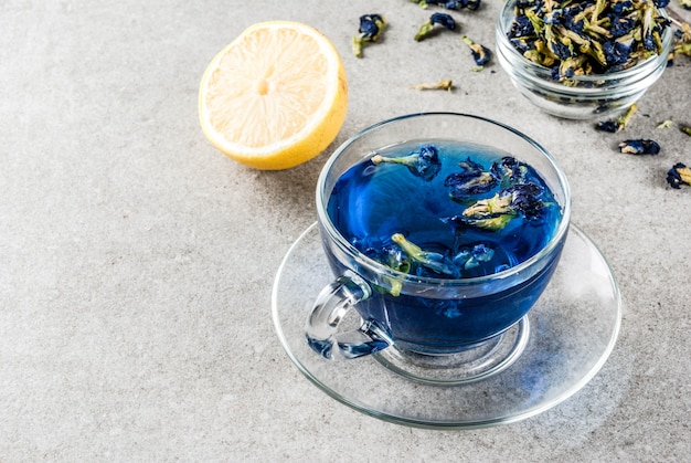 Photo blue butterfly pea flower tea