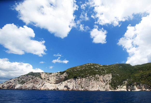 Grotte blu sull'isola di zante - grecia
