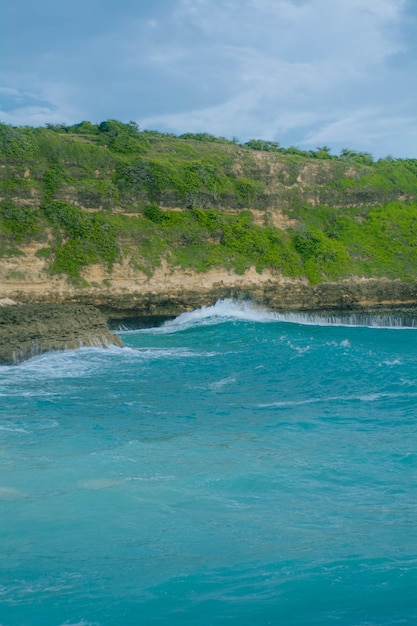 海の青い水晶の水