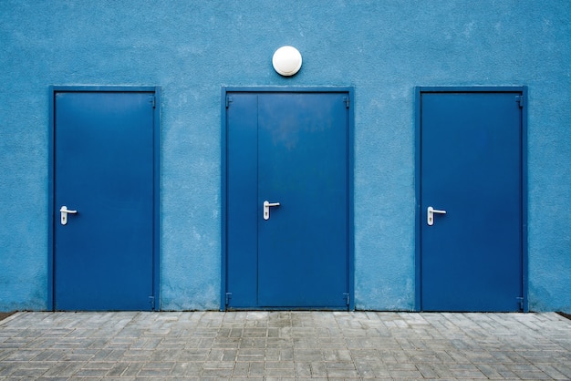 Фото Голубые двери