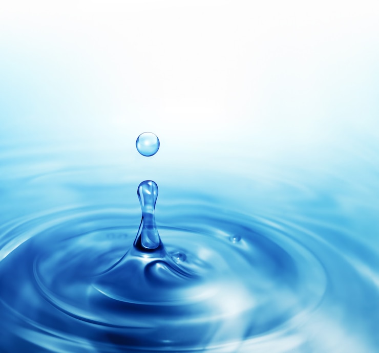Photo blue dripping water close up as natural background