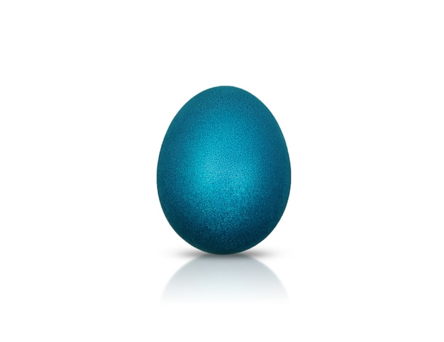 Photo blue easter egg isolated on white background