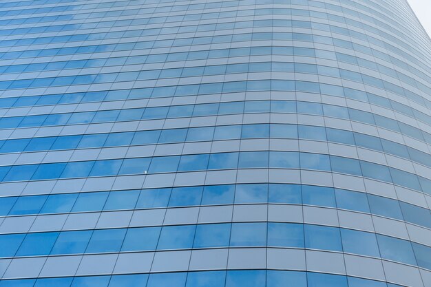 青いガラスの建物の背景
