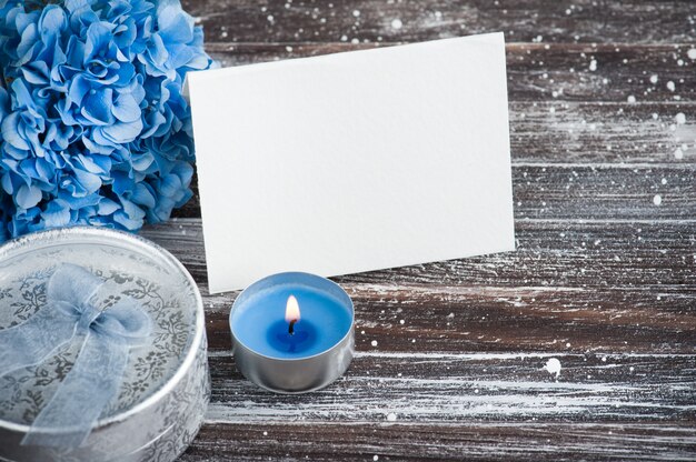 青いアジサイの花束、空白カード