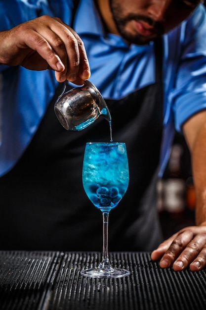 Photo blue laguna cocktail