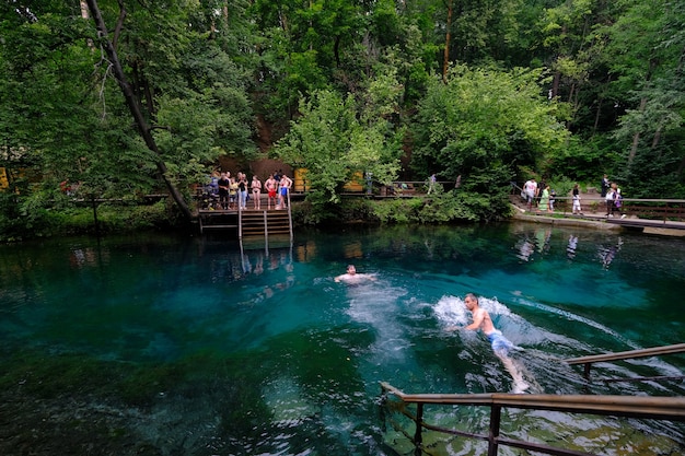 Photo blue lakes in kazan, clear blue water