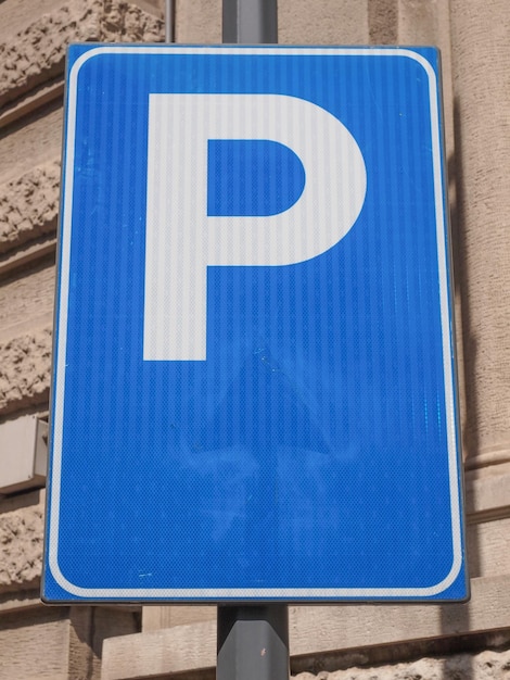 Foto segnale di parcheggio blu