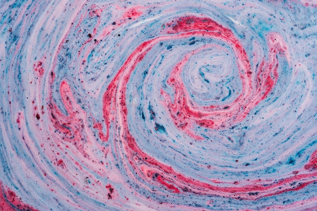 파란색과 분홍색 목욕 폭탄 소용돌이 텍스처