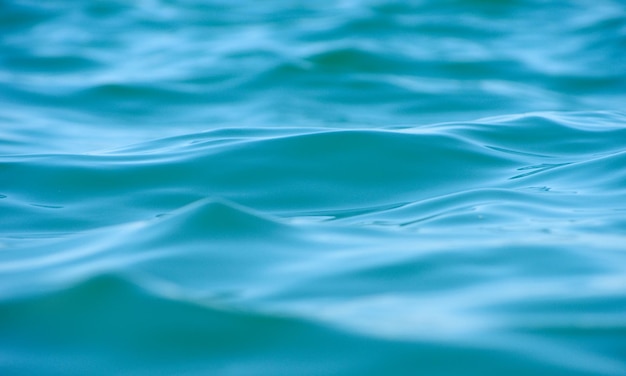青い海の水の背景テクスチャ