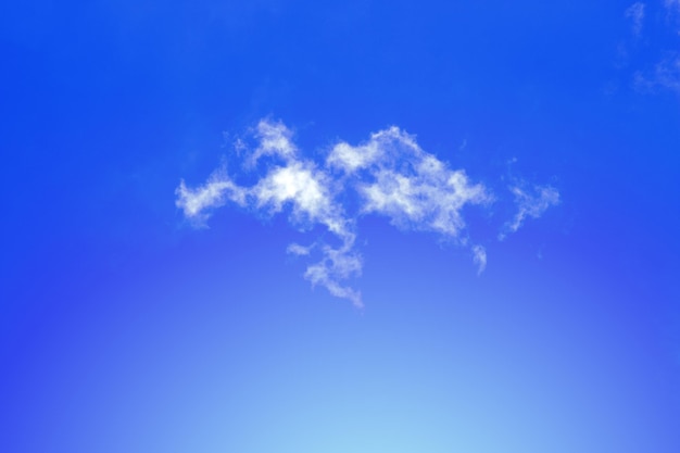 雲の背景と青い空
