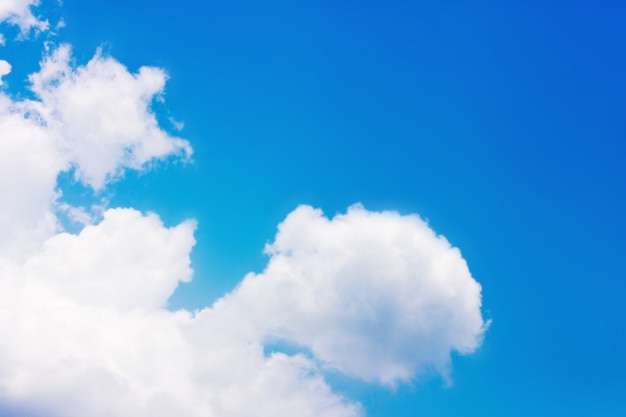 写真 雲と青い空