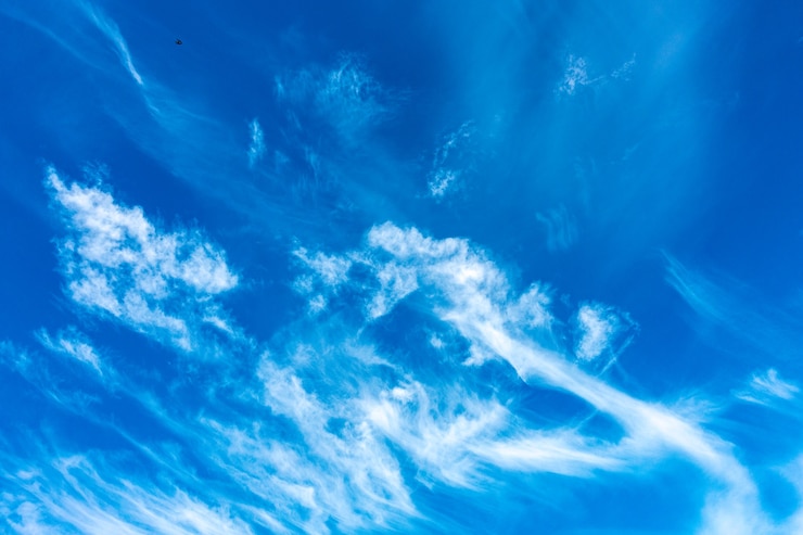 雲と青い空