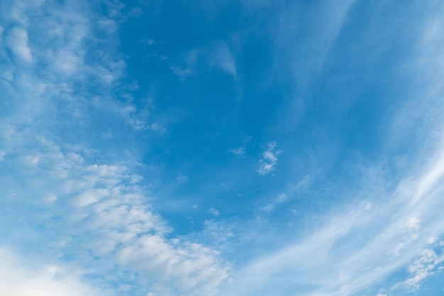 雲の青い空