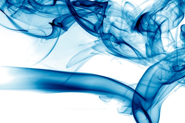 Foto movimento di fumi tossici blu.