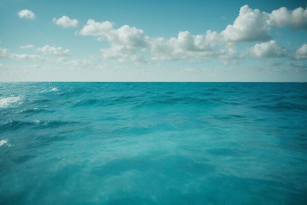 青い水面の背景