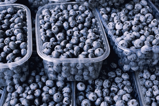 Blueberries on market stallv