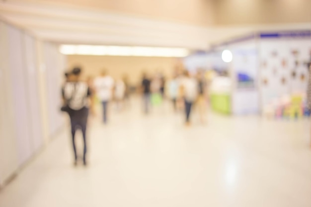 Blurred of people walking in shopping mall