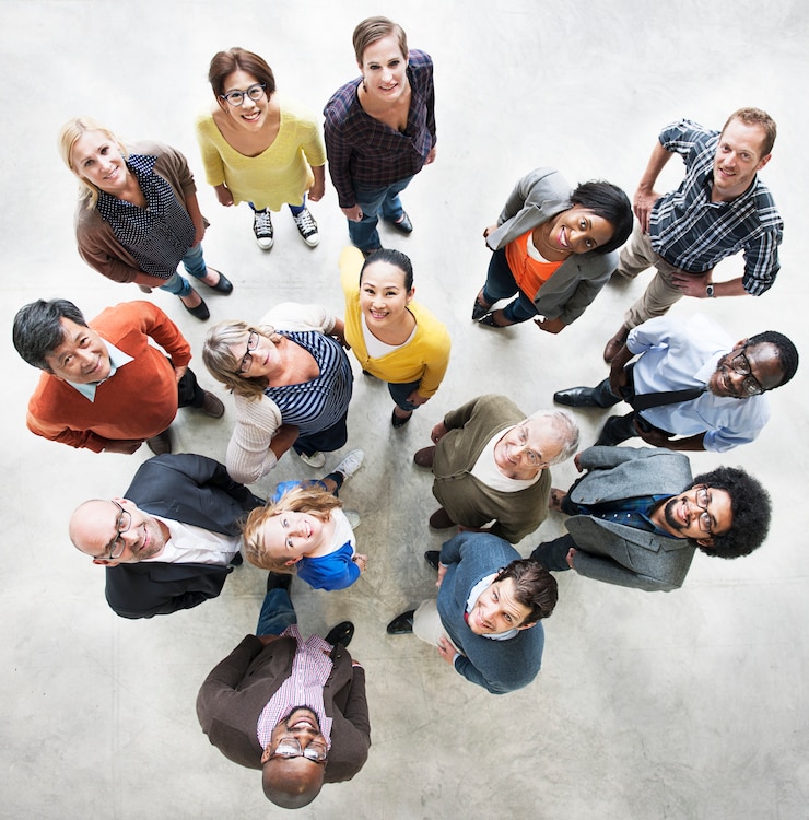 Photo blurred vision of diverse people