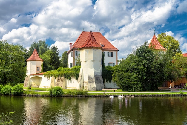 Замок Блютенбург в Мюнхене, Германия, Европа