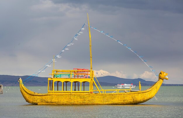 Photo boat on titicaca