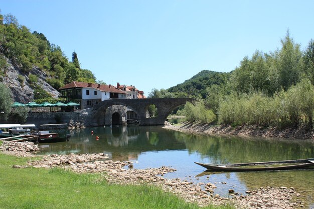 Foto barche in un lago