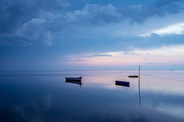 Photo boats on the sea