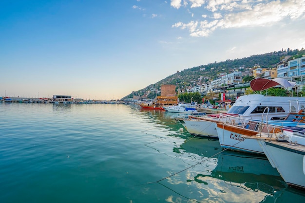 Photo boats in the water at the port of fethiye