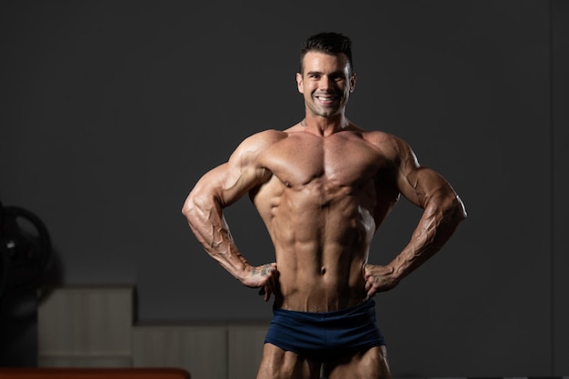 Bodybuilder Buigen Spieren