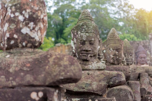 Foto boeddhabeeld in de tempel