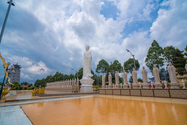 Boeddhistische tempel in Vietnam Dai Tong Lam Prachtige architectuur pastorie tempel Dai Tong Lam